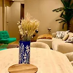 Pic De Notre Dame, Charming Suites Paris