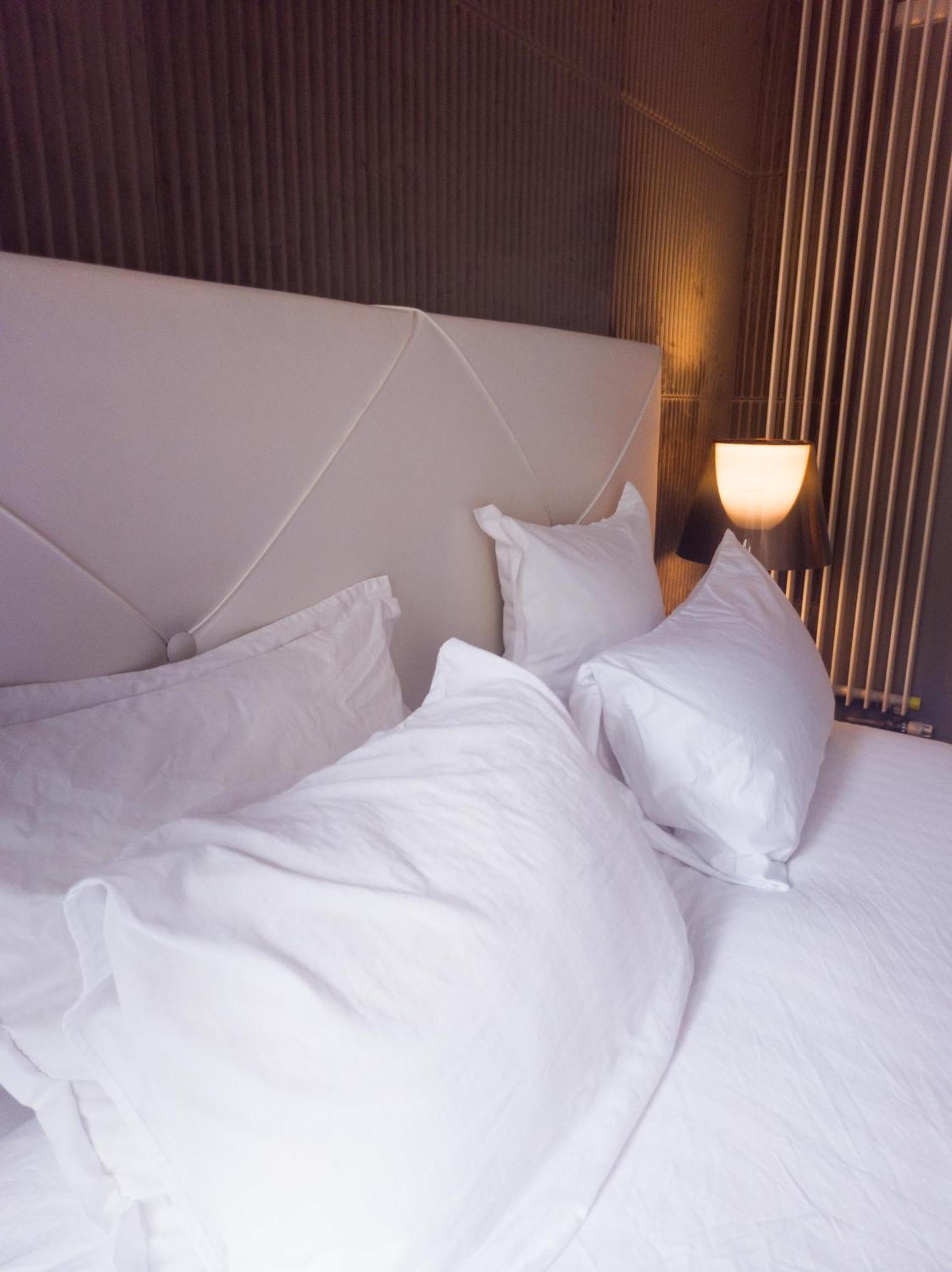 Pic De Notre Dame, Charming *